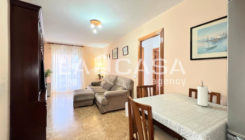 Foto 1 de Pis en venda a Les Roquetes, Barcelona