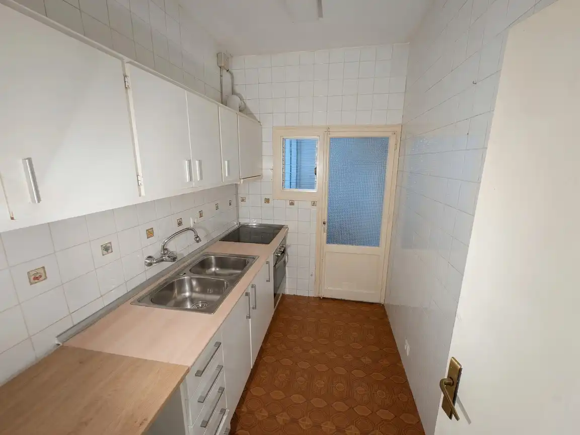 Piso con terraza en venta en Carrer de Guipúscoa 6, imagen 3