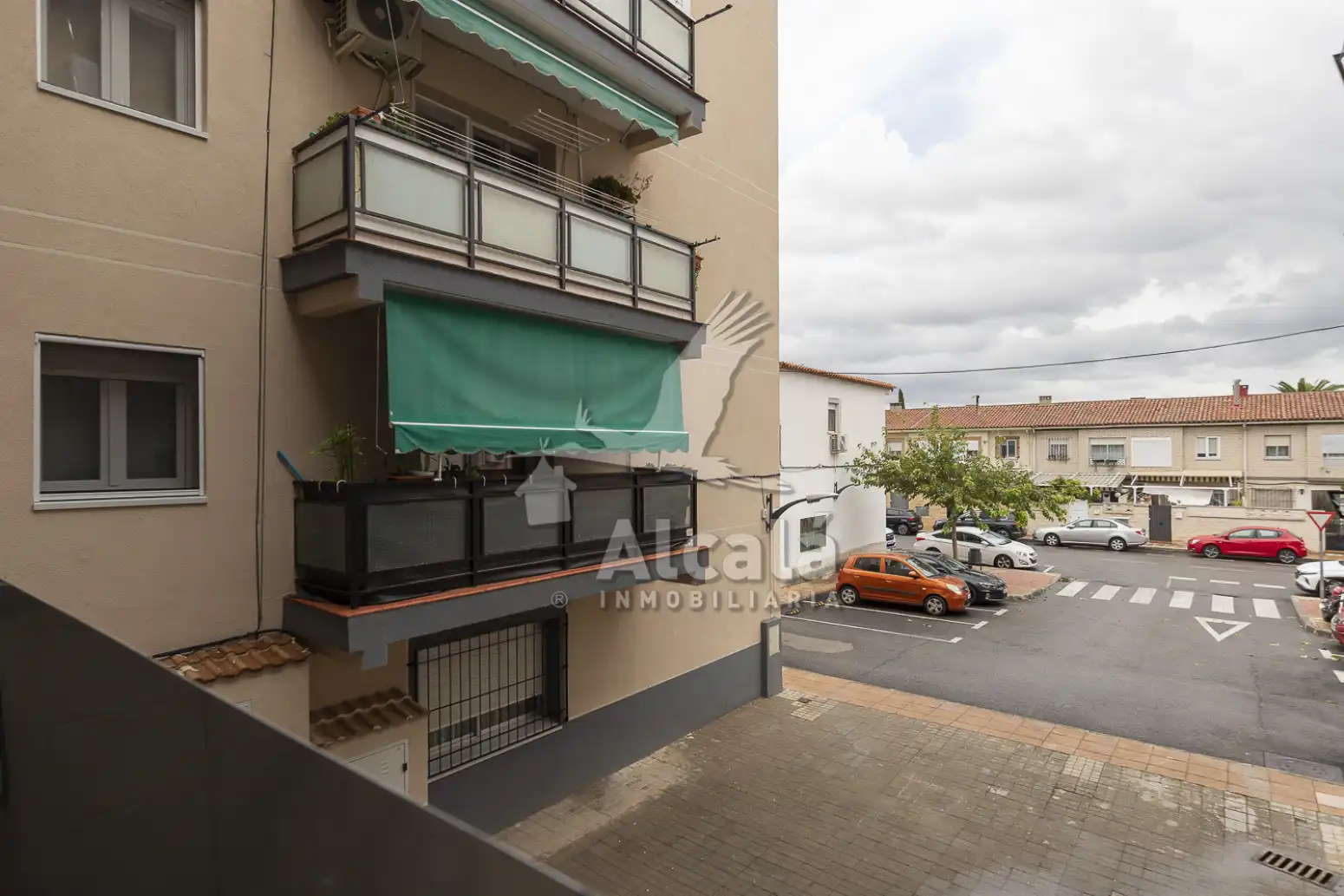 Vista exterior de Piso en venta en Meco pueblo