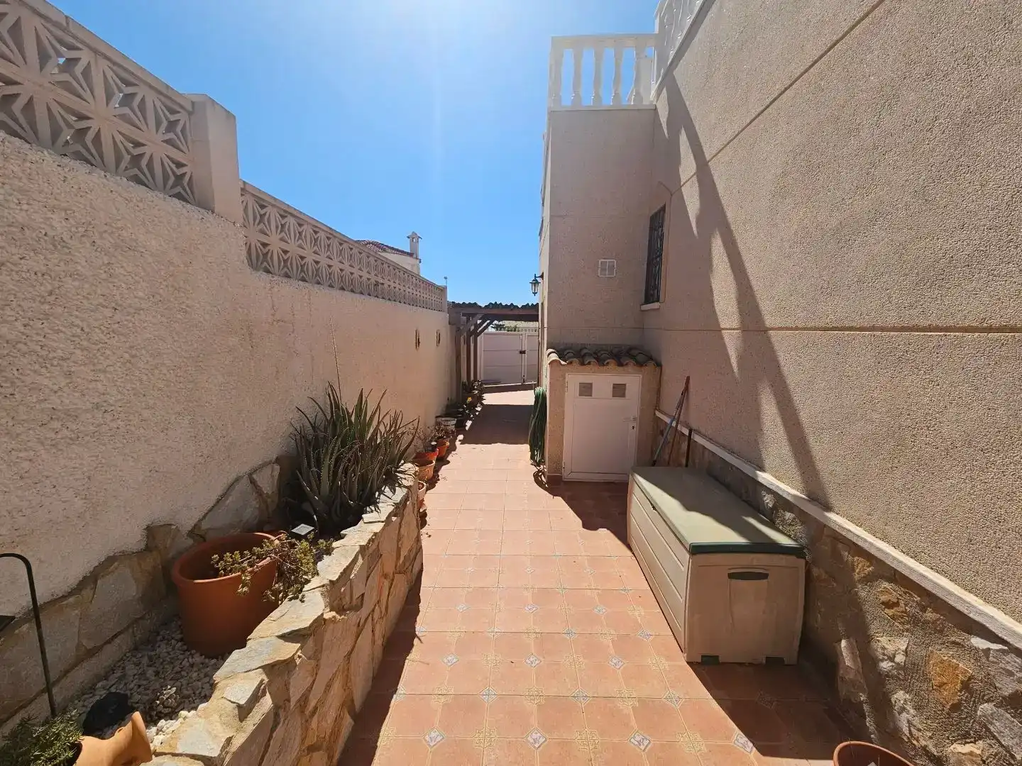 Vista exterior de Casa o xalet en venda en Rojales amb Aire condicionat, Jardí privat i Piscina