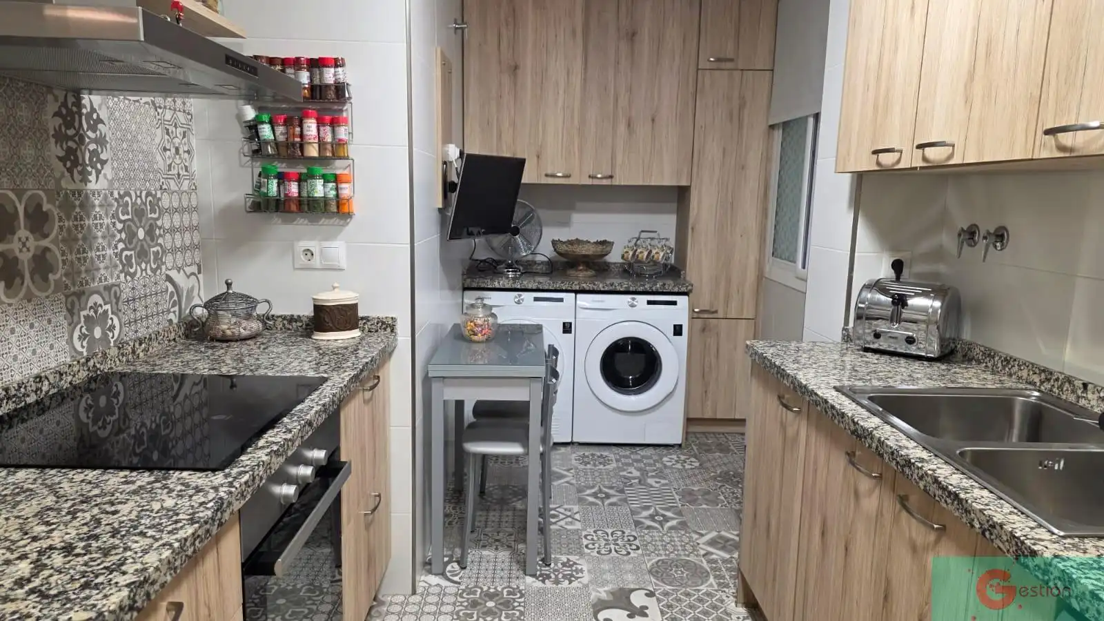Apartamento con piscina en venta en Estepona Pueblo, imagen 16