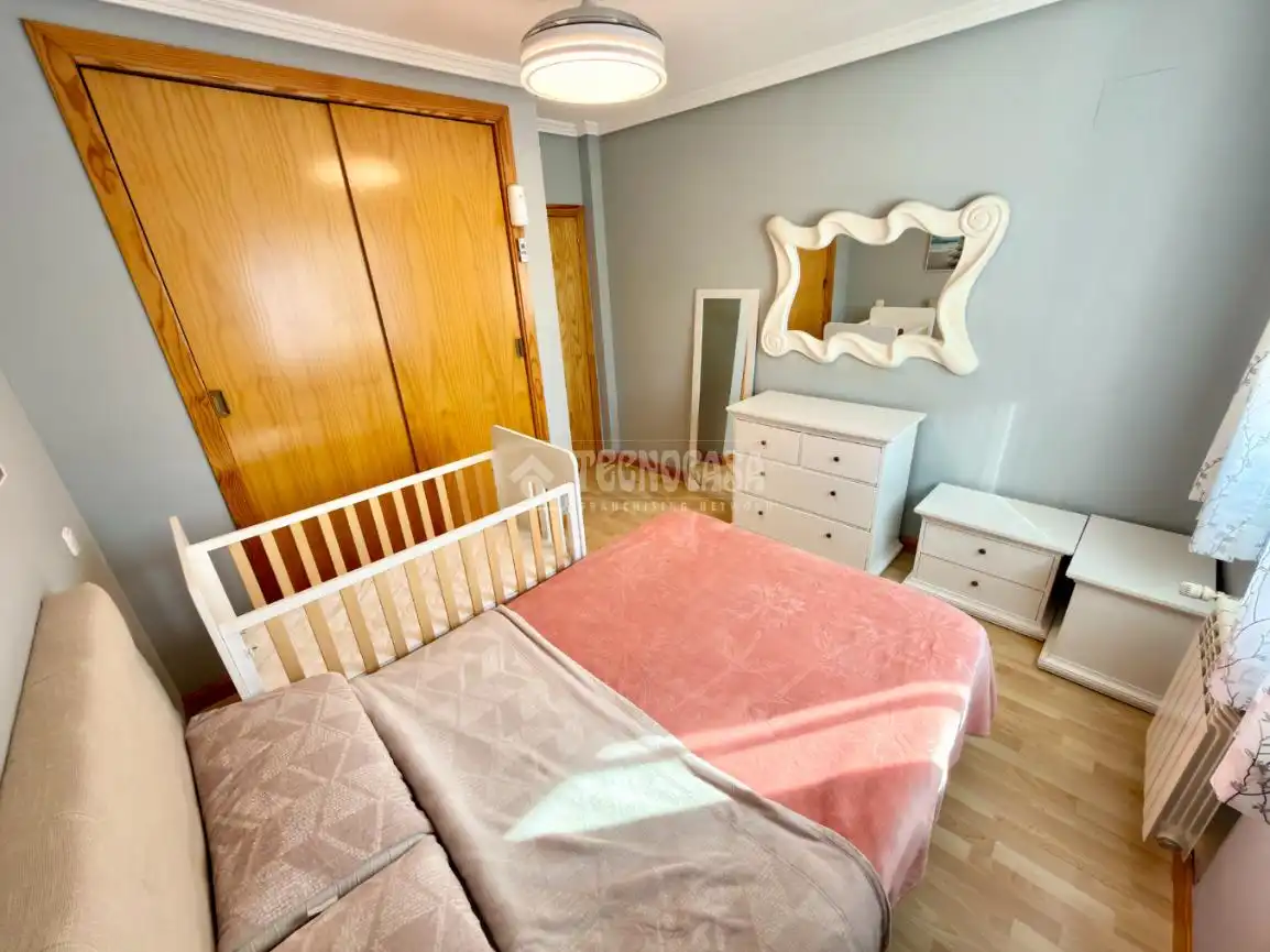 Habitación de Casa adosada en venta en Valdeaveruelo con Aire acondicionado, Calefacción y Terraza