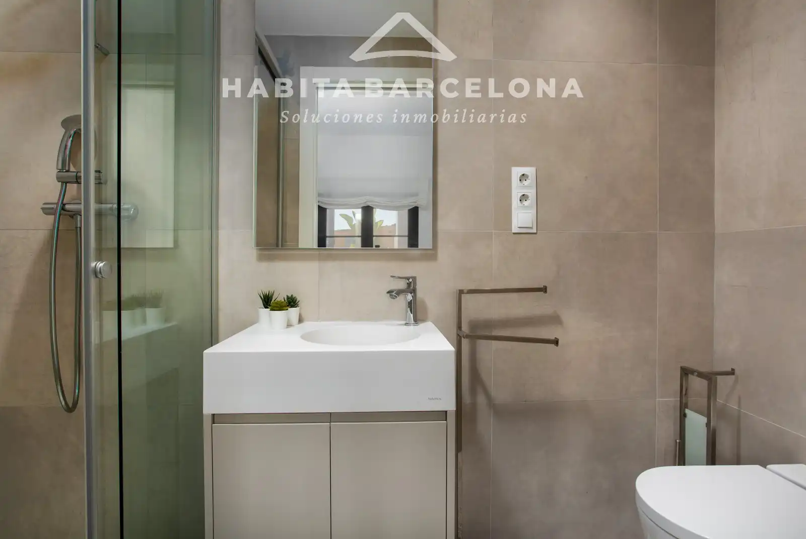 Baño de Ático en venta en Barcelona con Aire acondicionado, Calefacción y Terraza