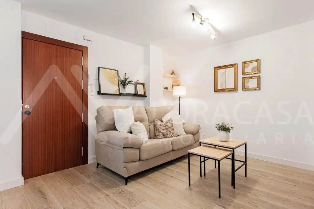 Living room of Flat for sale in Málaga  with Air Conditioner, Heating and Furnished