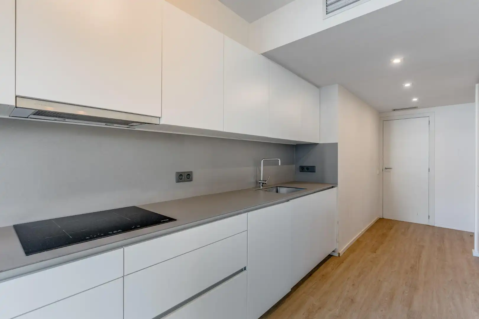 Kitchen of Flat for rent in Barcelona  with Air Conditioner, Heating and Parquet flooring