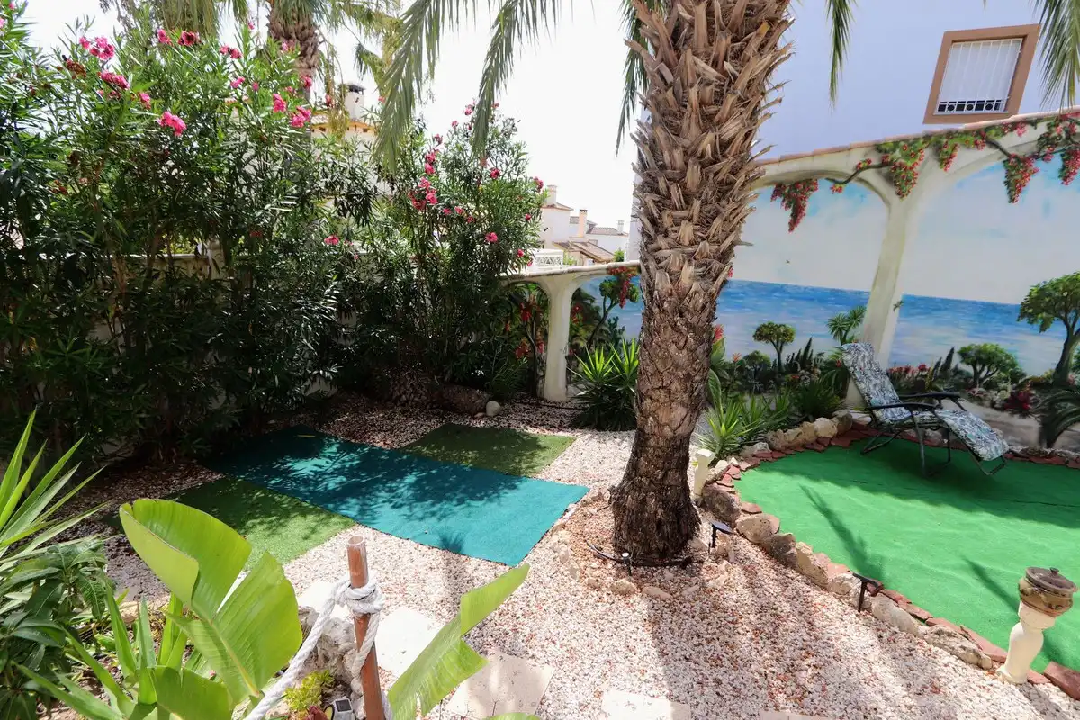 Jardín de Casa o chalet en venta en Alicante / Alacant con Aire acondicionado, Jardín privado y Terraza