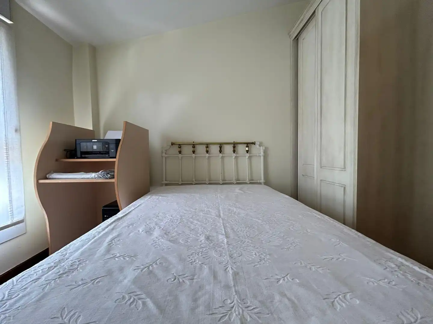 Habitación de Casa adosada en venta en Artziniega con Calefacción, Jardín privado y Terraza