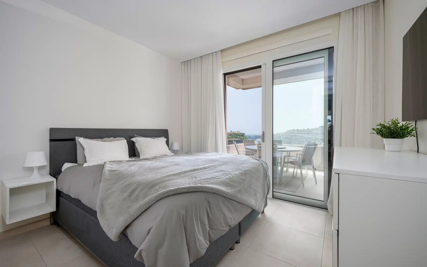 Apartament amb piscina en venda a Benahavís pueblo, imagen 18