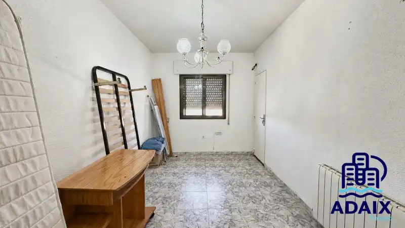 Casa adosada en venta en Huecas con Calefacción y Balcón