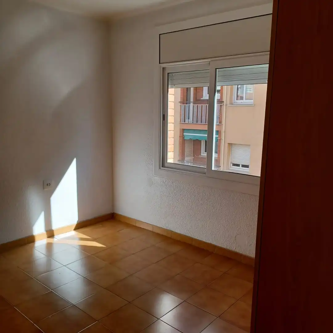 Dormitori de Pis en venda en Terrassa amb Balcó