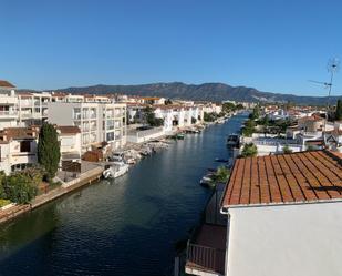 Exterior view of Flat for sale in Empuriabrava  with Air Conditioner, Heating and Terrace