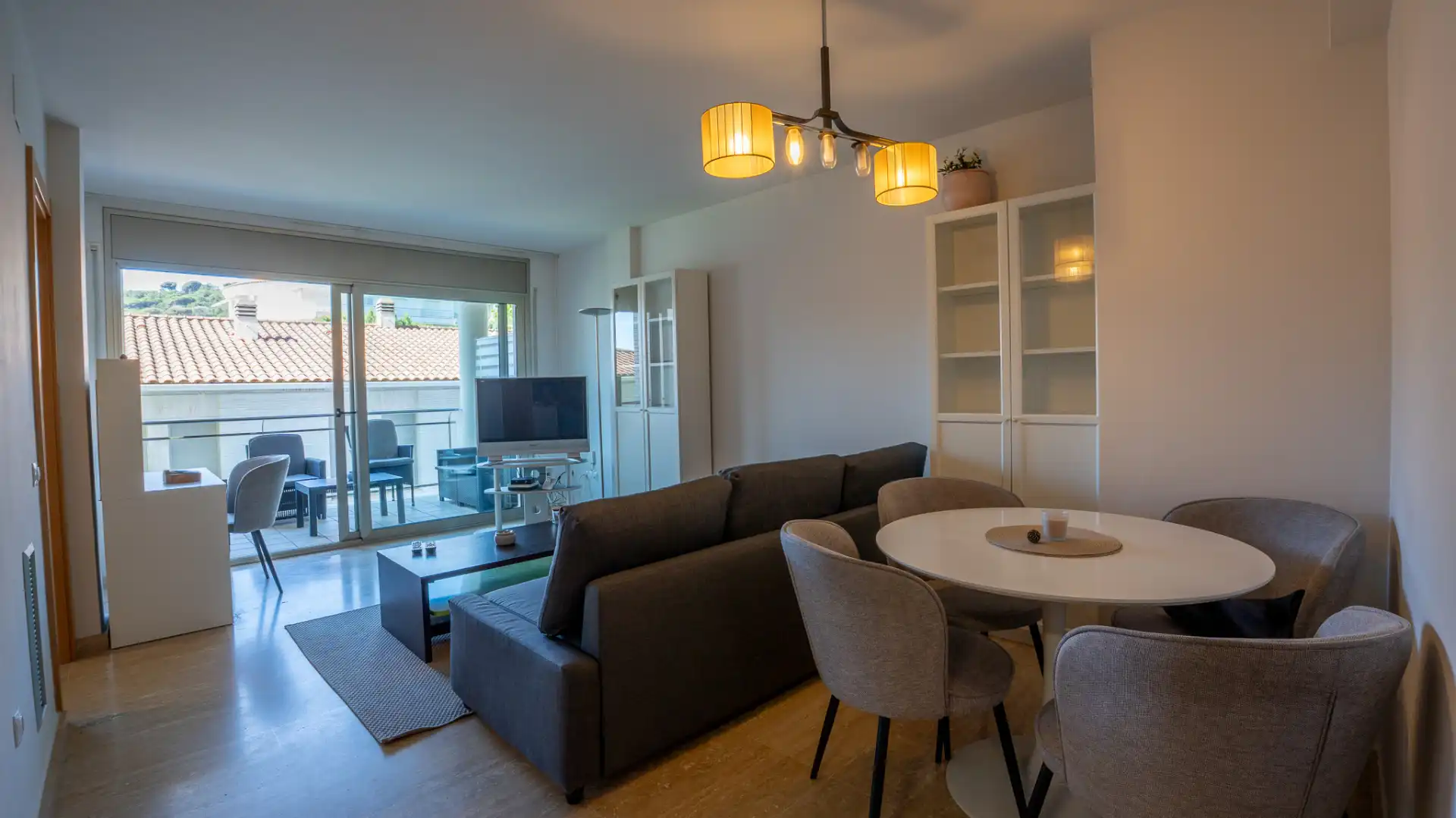 Wohnzimmer von Wohnungen zum Verkauf in Castell d'Aro, Platja d'Aro i s'Agaró mit Klimaanlage, Heizung und Terrasse
