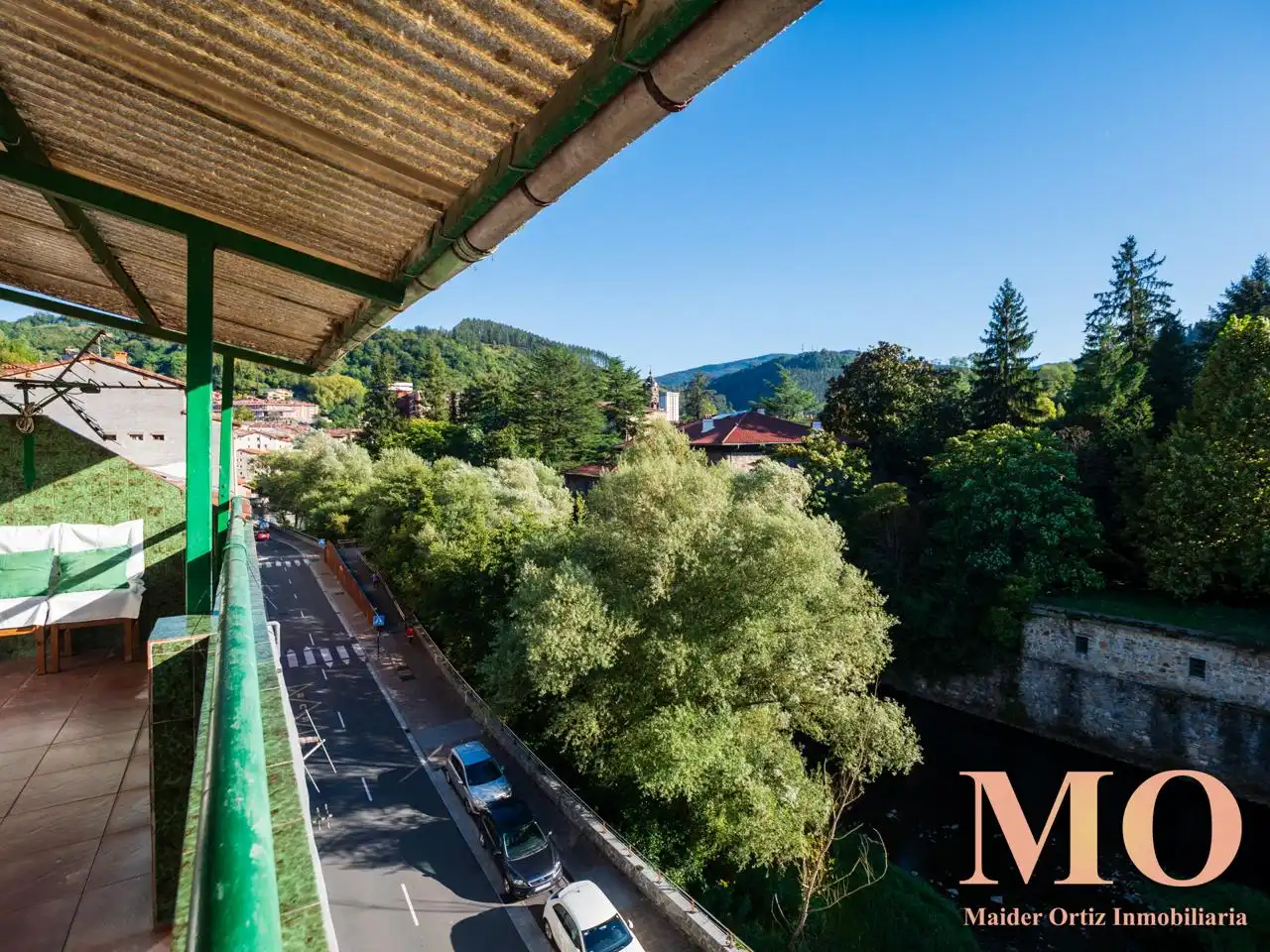 Vista exterior de Ático en venta en Bergara con Calefacción, Terraza y Trastero
