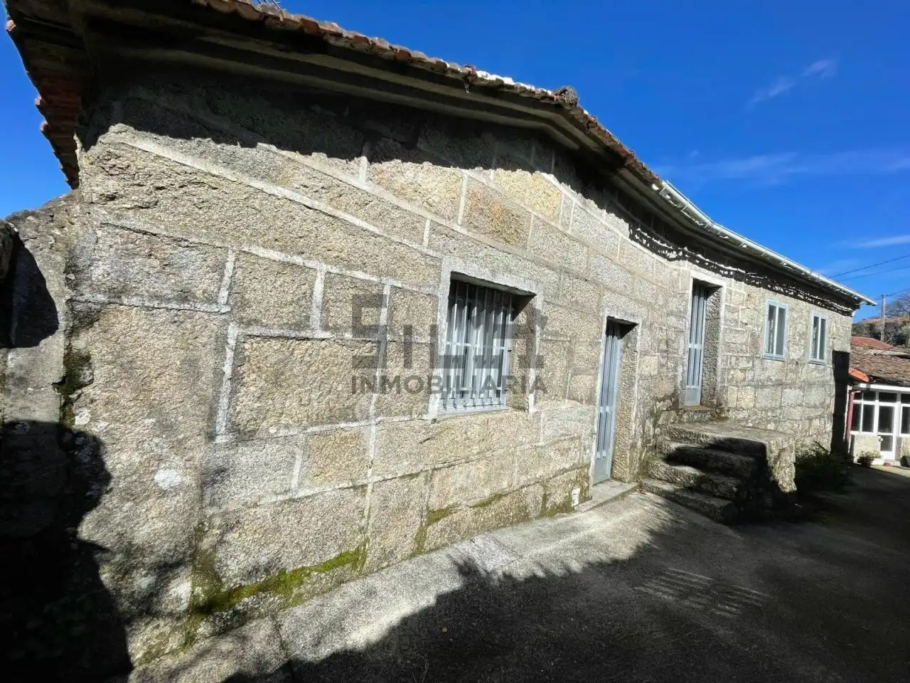 Casa con jardín en venta en LG. CHEDAS, imagen 2