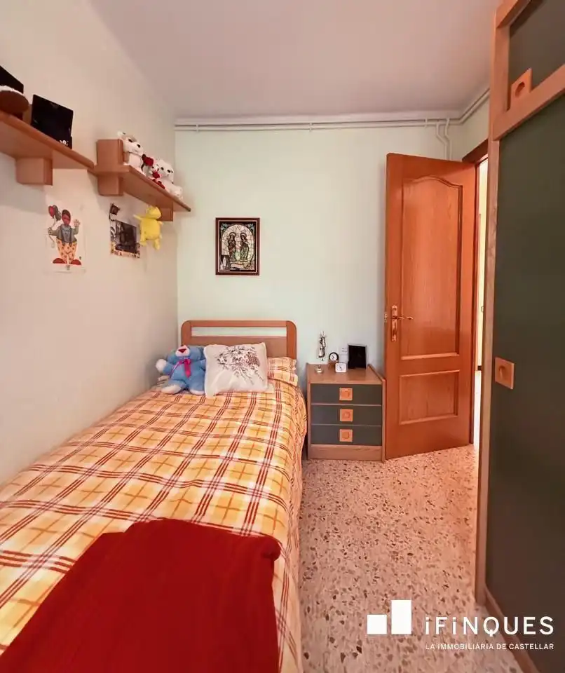 Habitación de Piso en venta en Castellar del Vallès con Aire acondicionado, Calefacción y Balcón