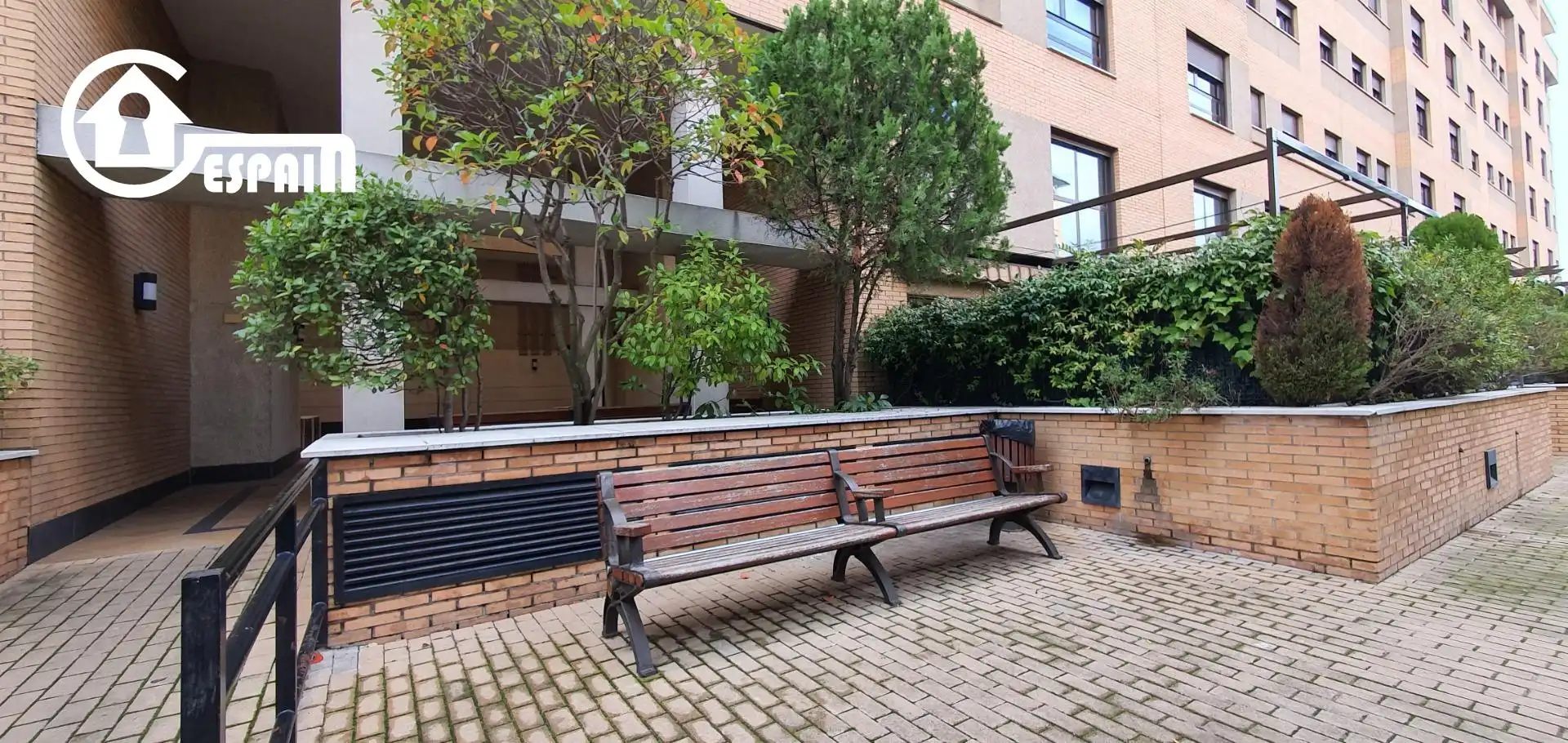 Terraza de Piso en venta en Madrid con Aire acondicionado, Calefacción y Jardín privado