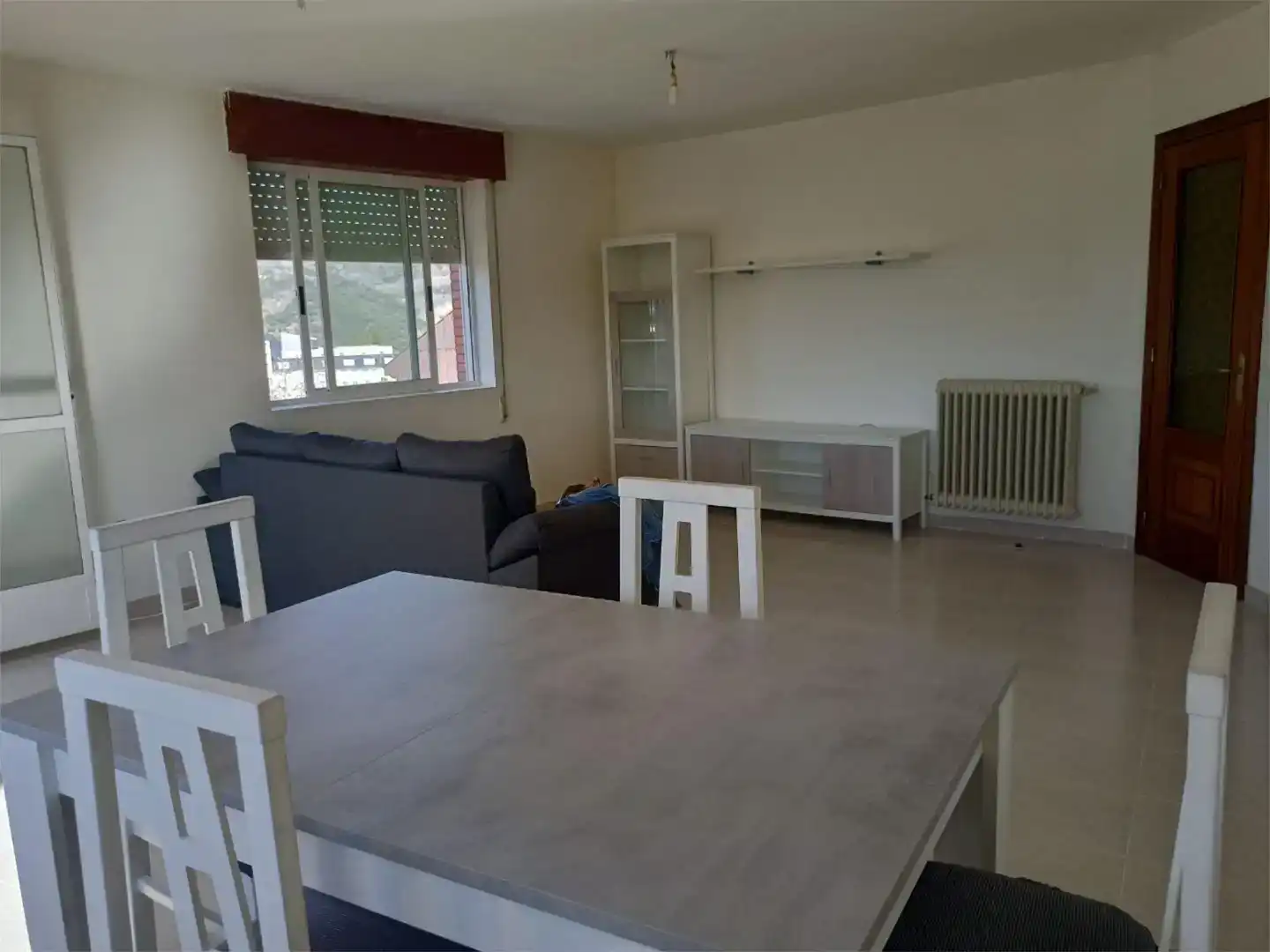 Sala de estar de Piso en venta en Toreno con Trastero y Amueblado