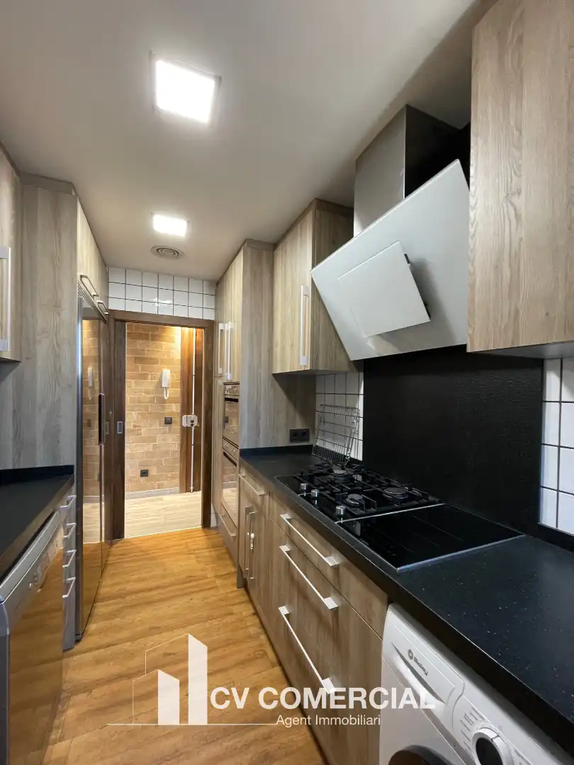 Kitchen of Flat for sale in Barcelona  with Air Conditioner, Heating and Parquet flooring