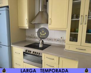 Kitchen of Flat to rent in  Granada Capital  with Balcony