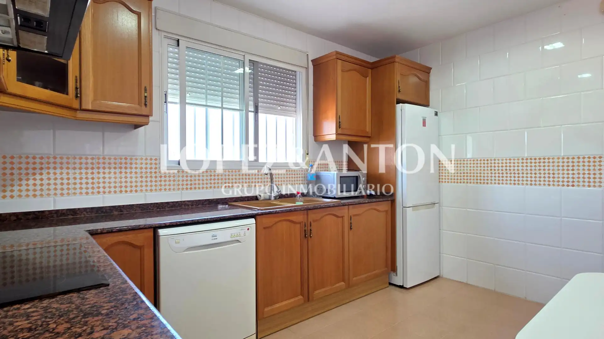 Cocina de Casa o chalet en venta en L'Eliana con Aire acondicionado, Calefacción y Jardín privado