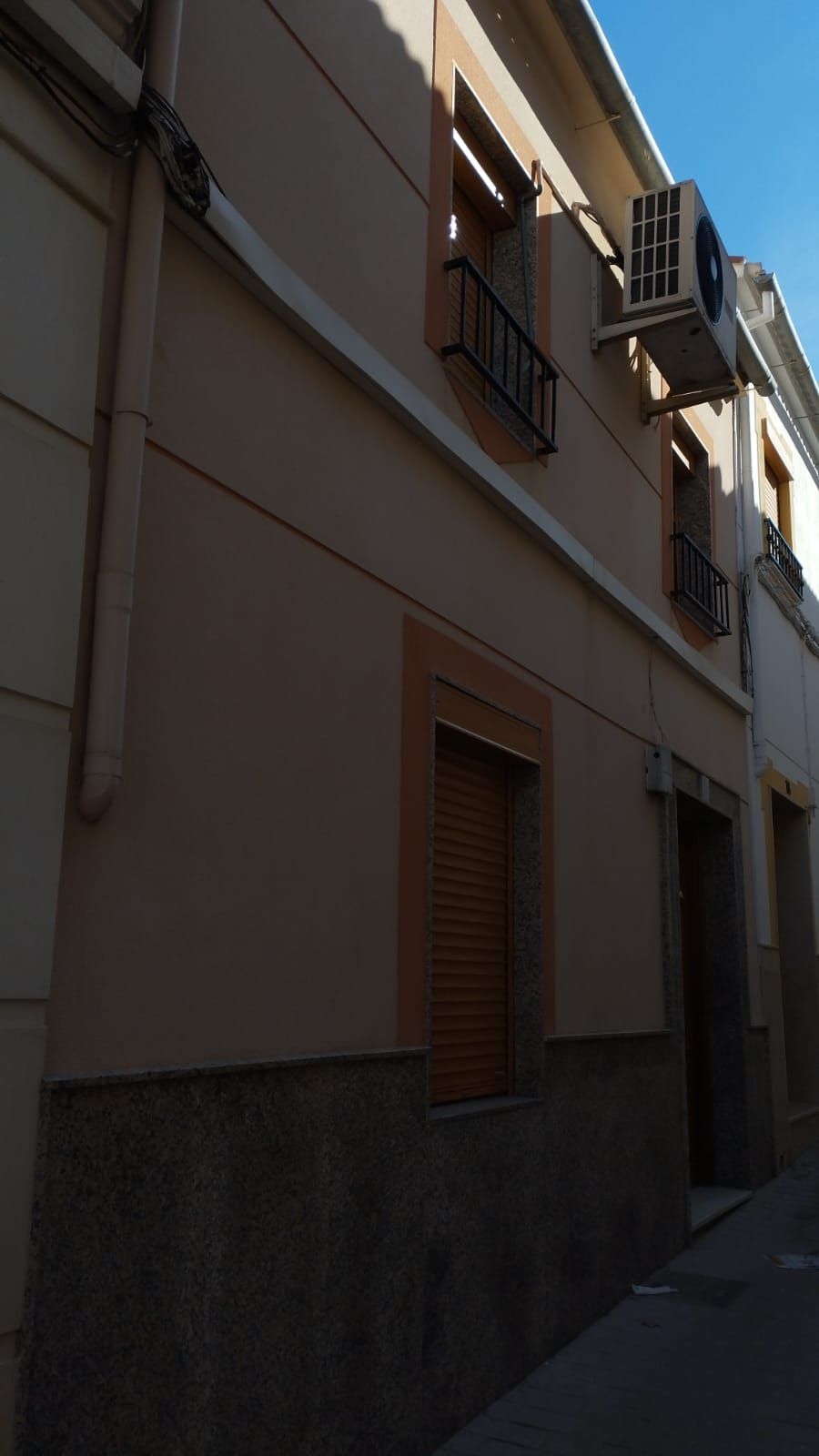 Vista exterior de Casa o xalet en venda en Cabra amb Terrassa