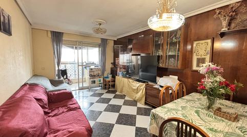 Foto 3 de Piso en venta en Calle Censo, Orcasitas, Madrid