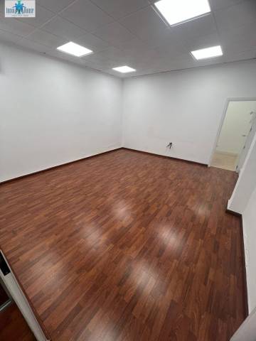 Oficina en Alquiler en Pedanías - Extrarradio