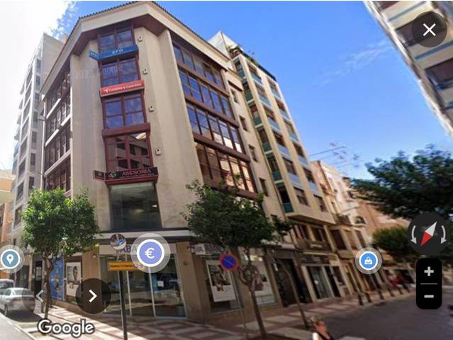 Garaje en Venta en Calle Calle de Asensi en Hospital - Plaza del Real