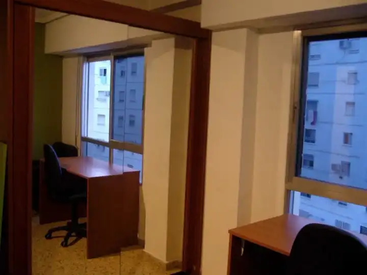 Flat for rent in Valencia  with Air Conditioner, Heating and Furnished