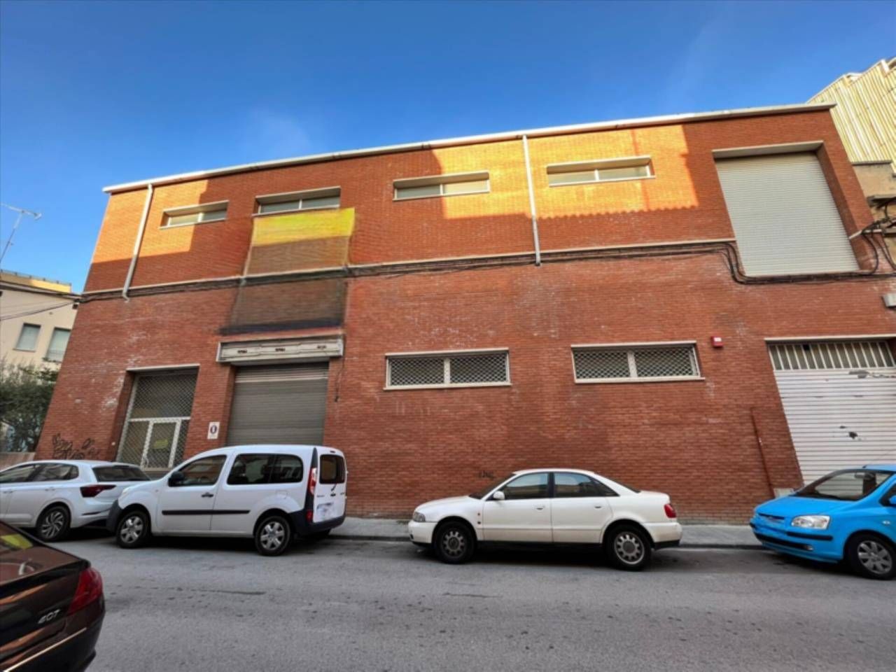 Exterior view of Industrial buildings for sale in Manresa