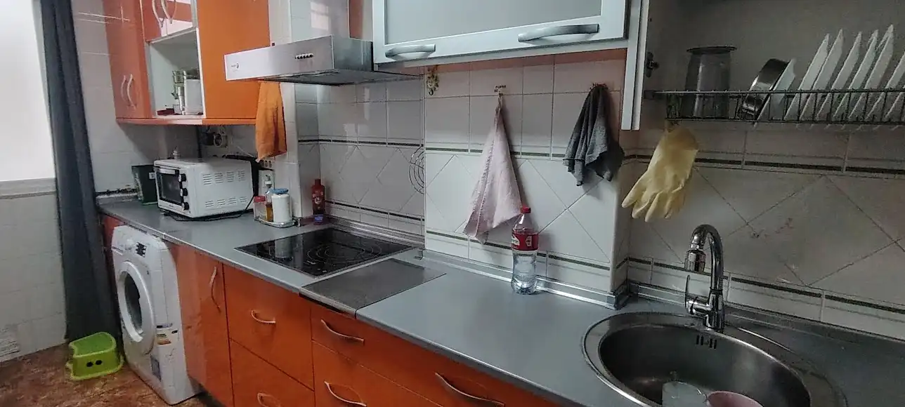 Küche von Wohnung zum Verkauf in Linares mit Klimaanlage, Heizung und Privatgarten
