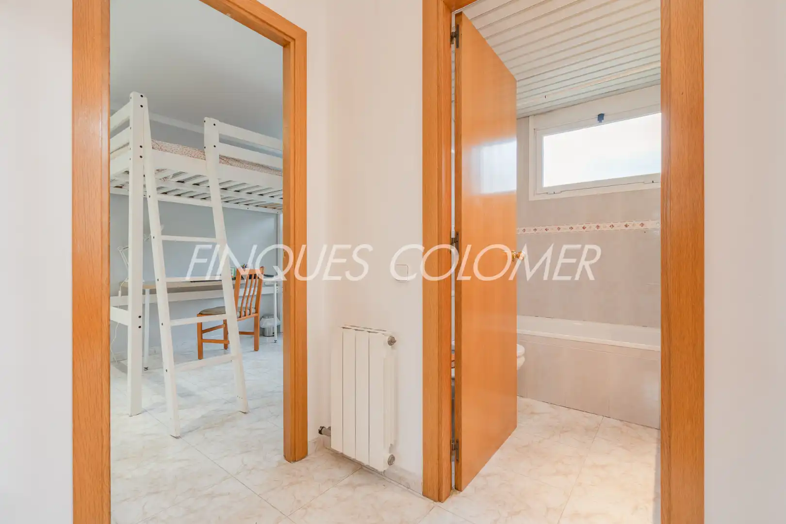 Habitación de Dúplex en venta en Rubí con Aire acondicionado, Calefacción y Jardín privado