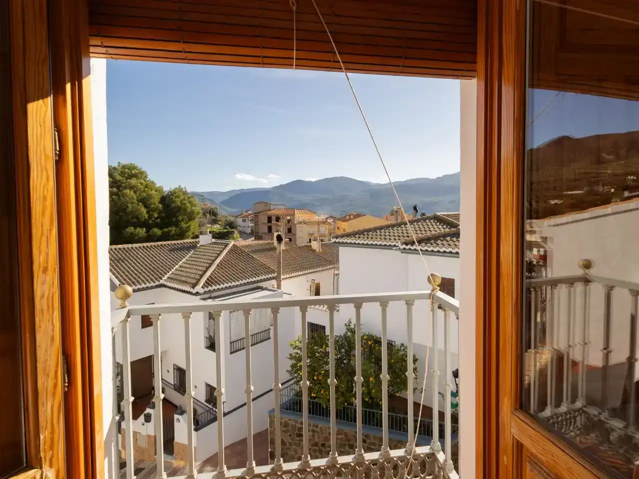 Vista exterior de Casa adosada en venda en Órgiva amb Piscina i Balcó