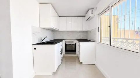 Foto 4 de Piso en venta en Calle Rafael Molina Lagartijo, 672, Zona Carrefour - Urbanizaciones, Torrevieja