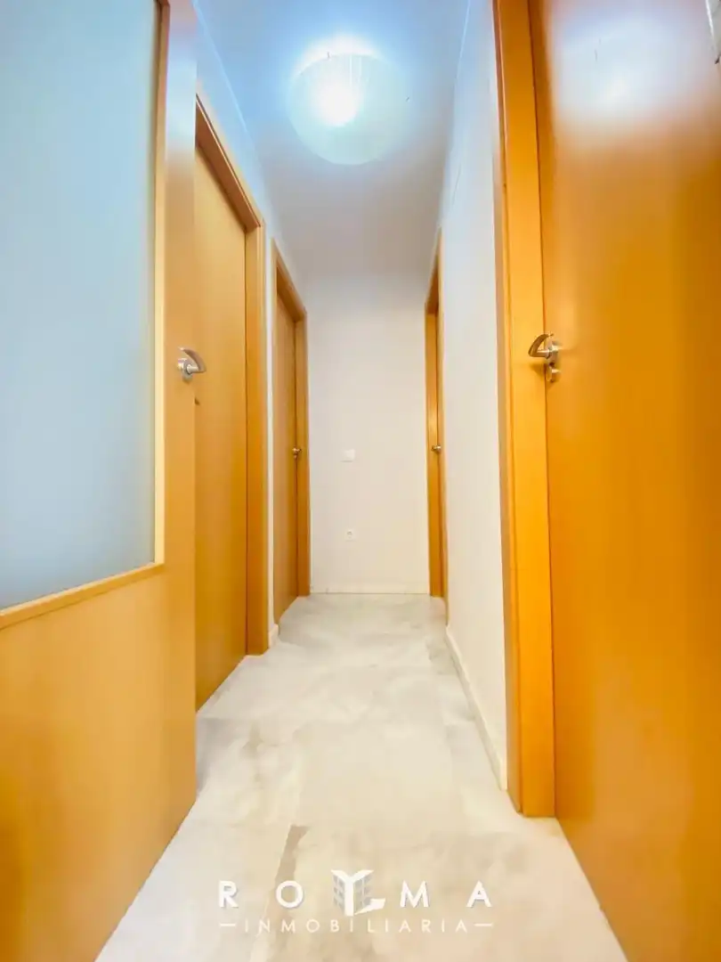 Piso de alquiler en Montequinto con Aire acondicionado, Calefacción y Jardín privado