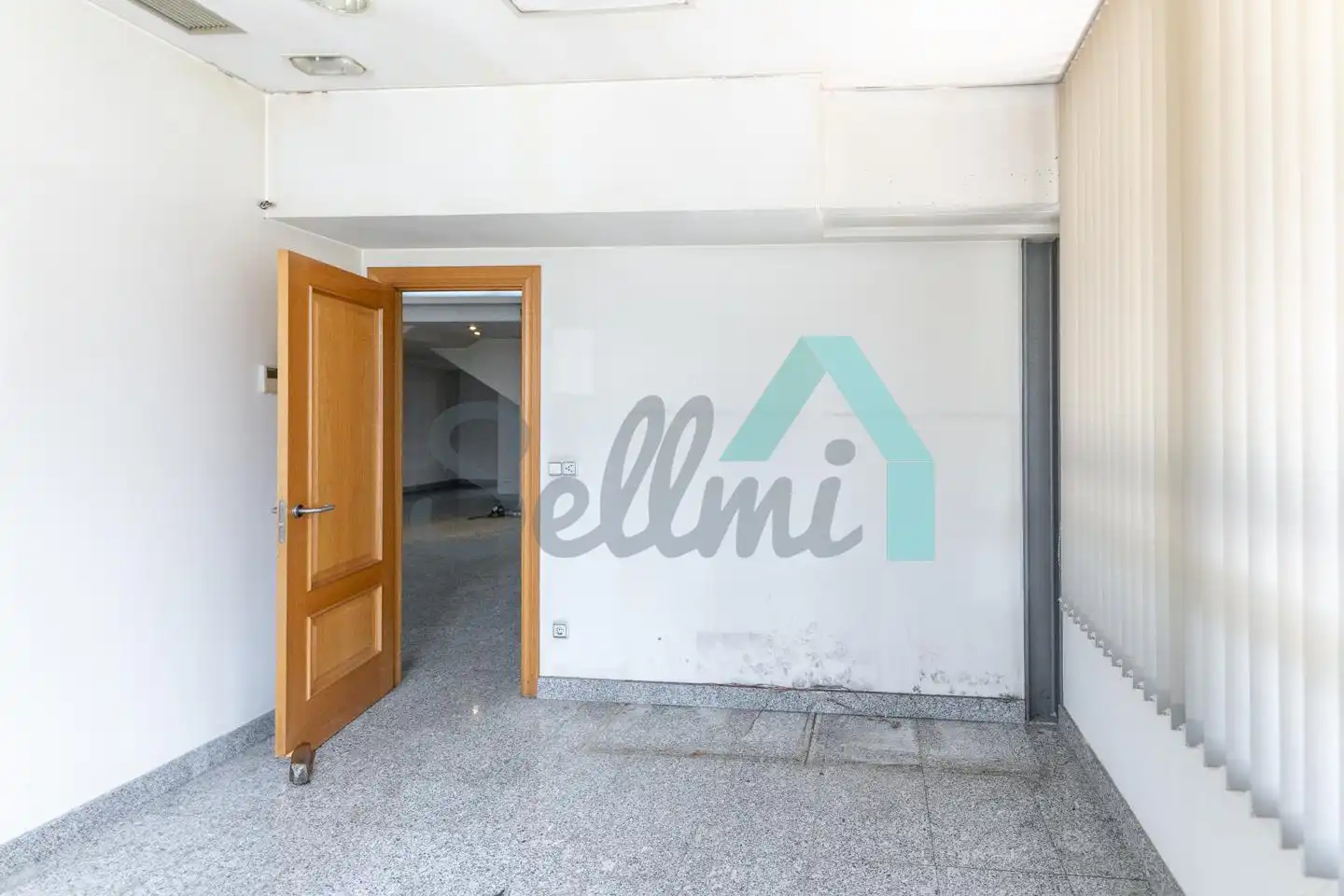 Piso en venta en Oviedo  con Parquet
