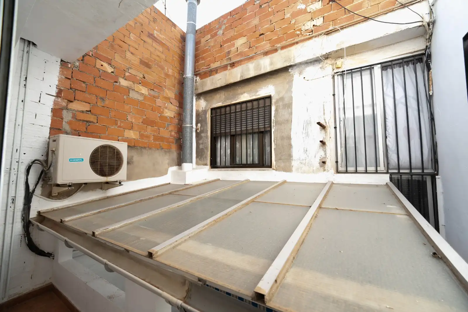 Vista exterior de Finca rústica en venda en Carlet amb Jardí privat