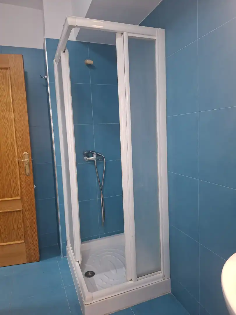 Badezimmer von Wohnung zur Miete in Granada mit Heizung, Terrasse und Möbliert