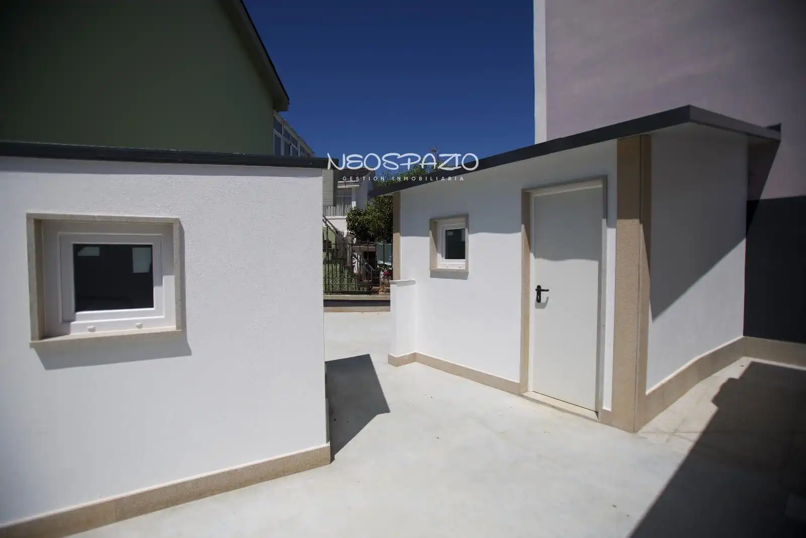 Vista exterior de Casa o xalet en venda en Lugo amb Calefacció i Alarma