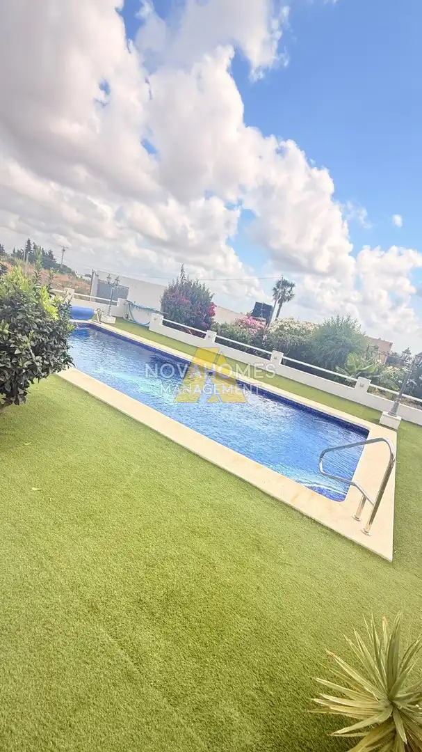 Piscina de Casa o xalet en venda en Cartagena amb Aire condicionat, Terrassa i Traster
