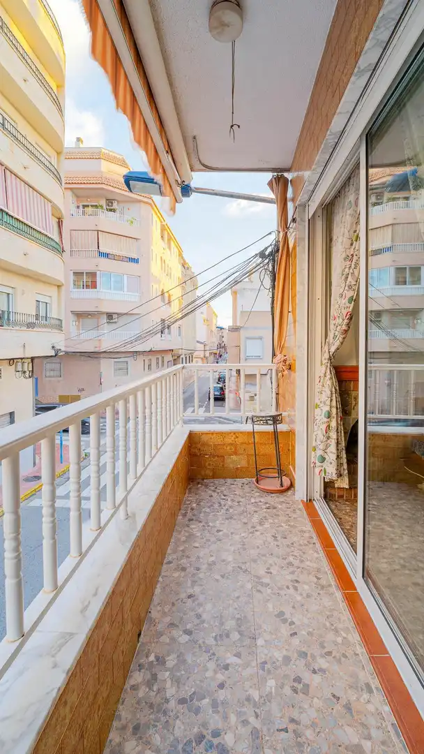 Terraza de Casa adosada en venta en Torrevieja con Jardín privado, Terraza y Amueblado