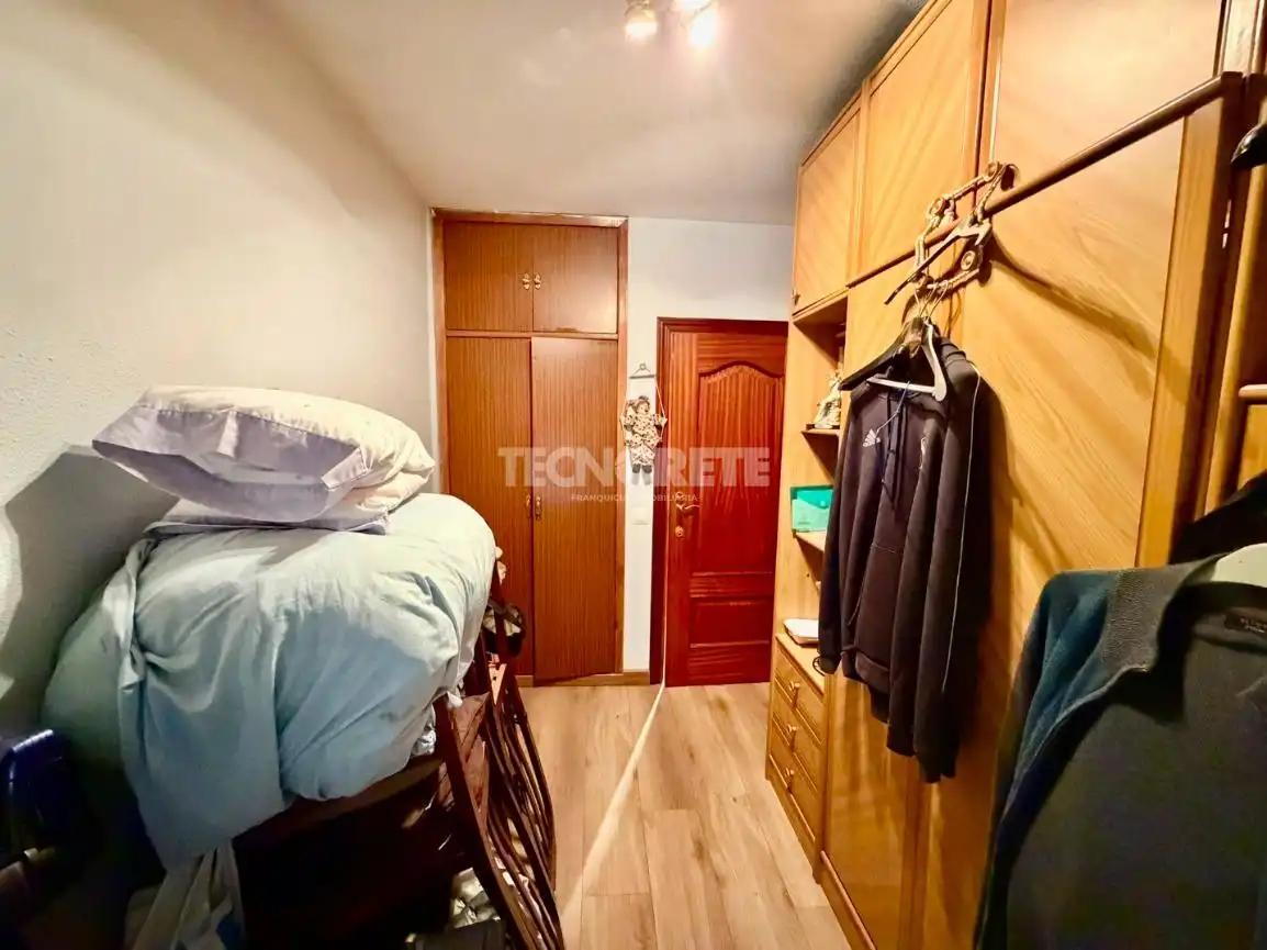 Bedroom of Flat for sale in Madrid