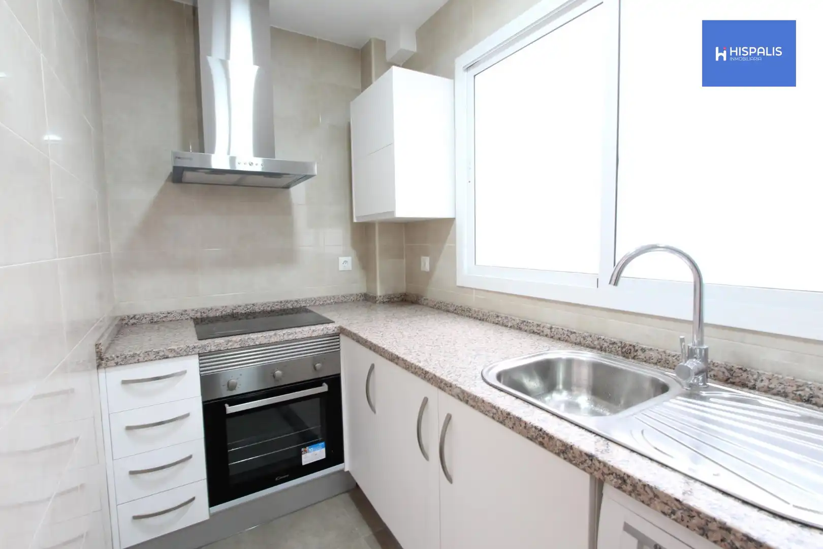 Kitchen of Ground floor for sale in Sevilla  with Air Conditioner and Heating