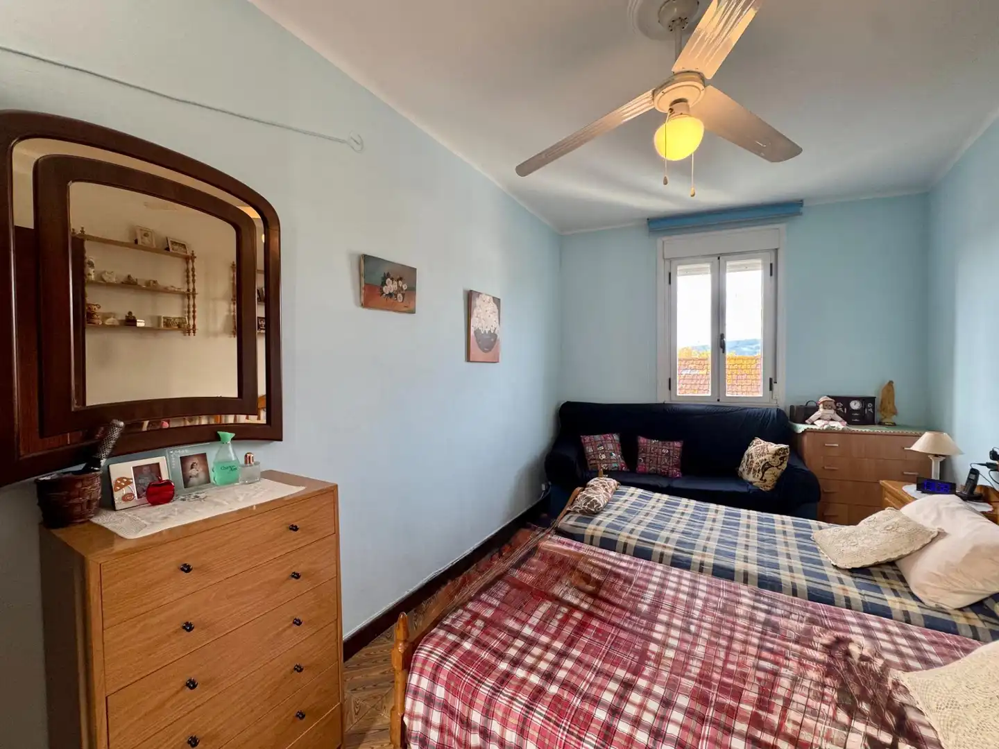Bedroom of Houses for sale in Pontevedra Capital   with Heating, Terrace and Storage room