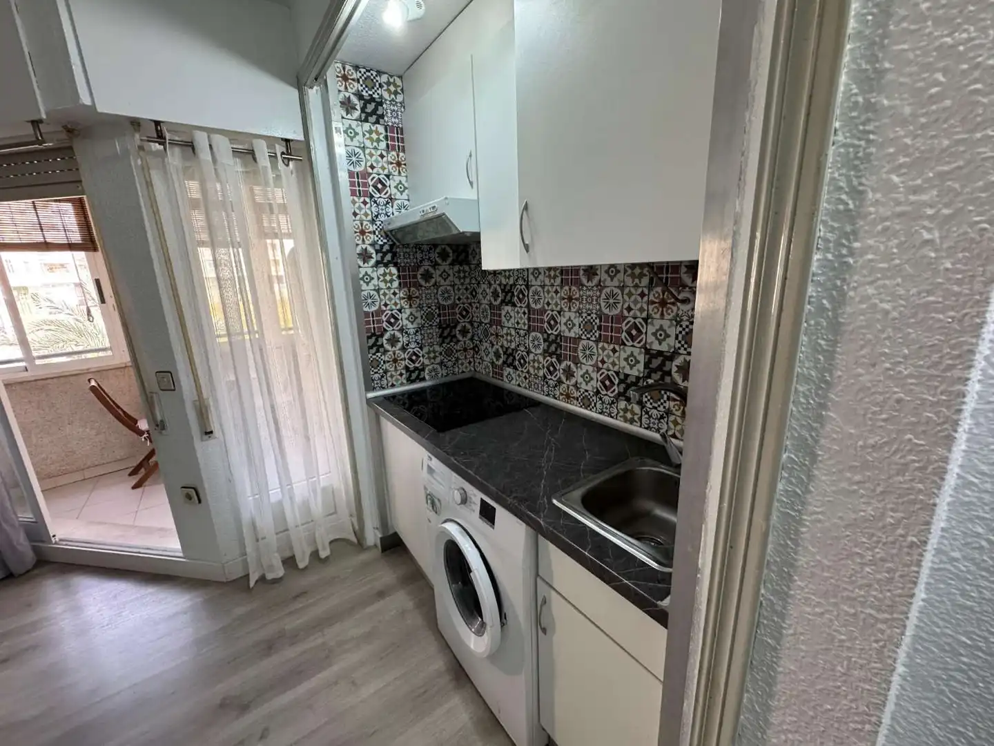Cocina de Estudio en venta en Torrevieja con Terraza, Piscina y Amueblado