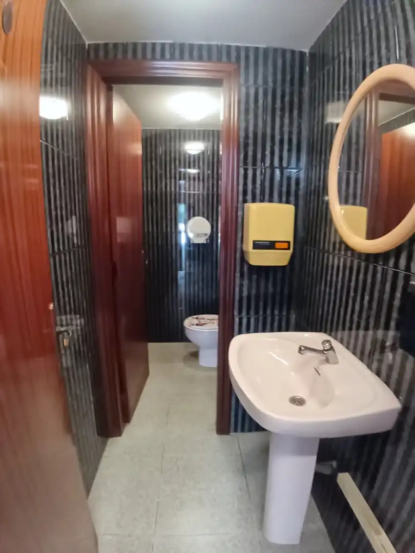 Local comercial en venta en Carrer Mas dels Ossos, imagen 13