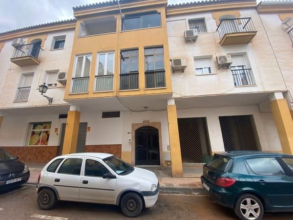 Vista exterior de Pis en venda en Benalúa