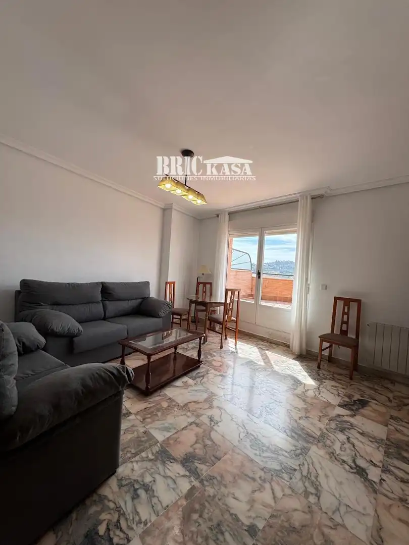 Living room of Flat for rent in Cáceres  with Air Conditioner, Heating and Terrace