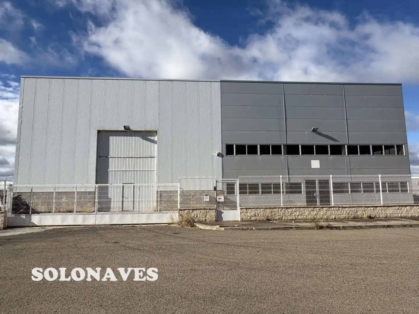 Vista exterior de Nave industrial en venta en Leciñena