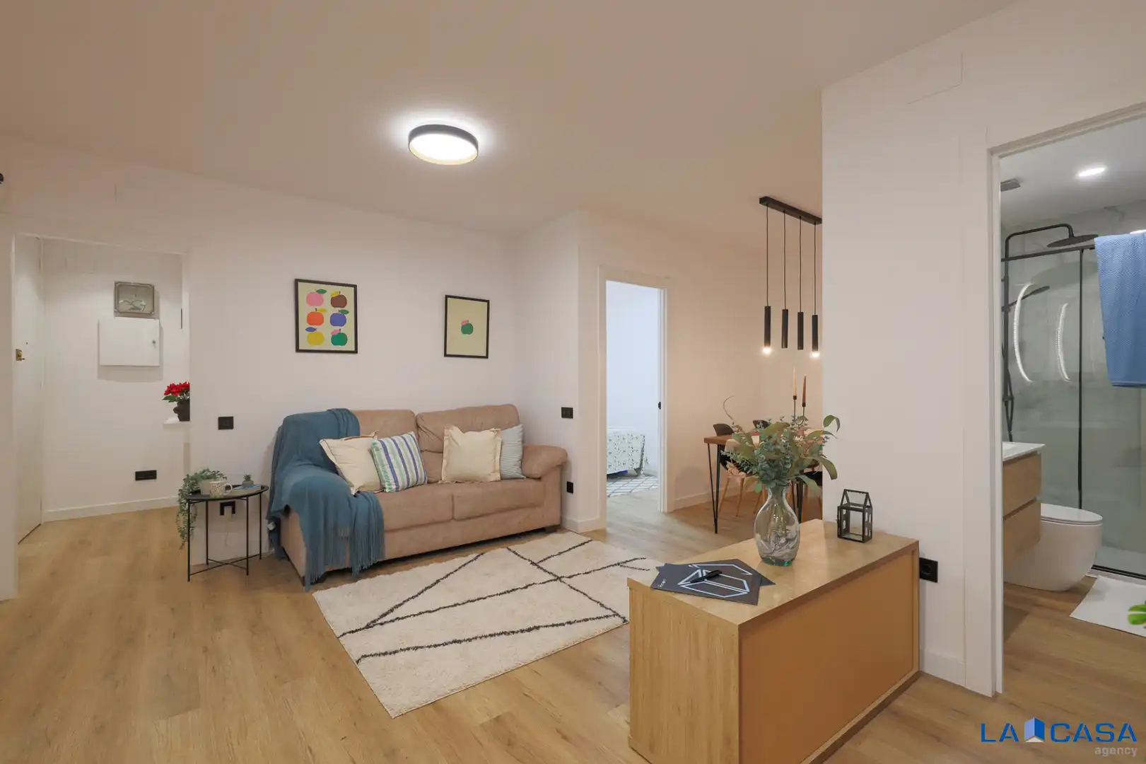 Living room of Flat for sale in  Barcelona Capital  with Parquet flooring and Oven